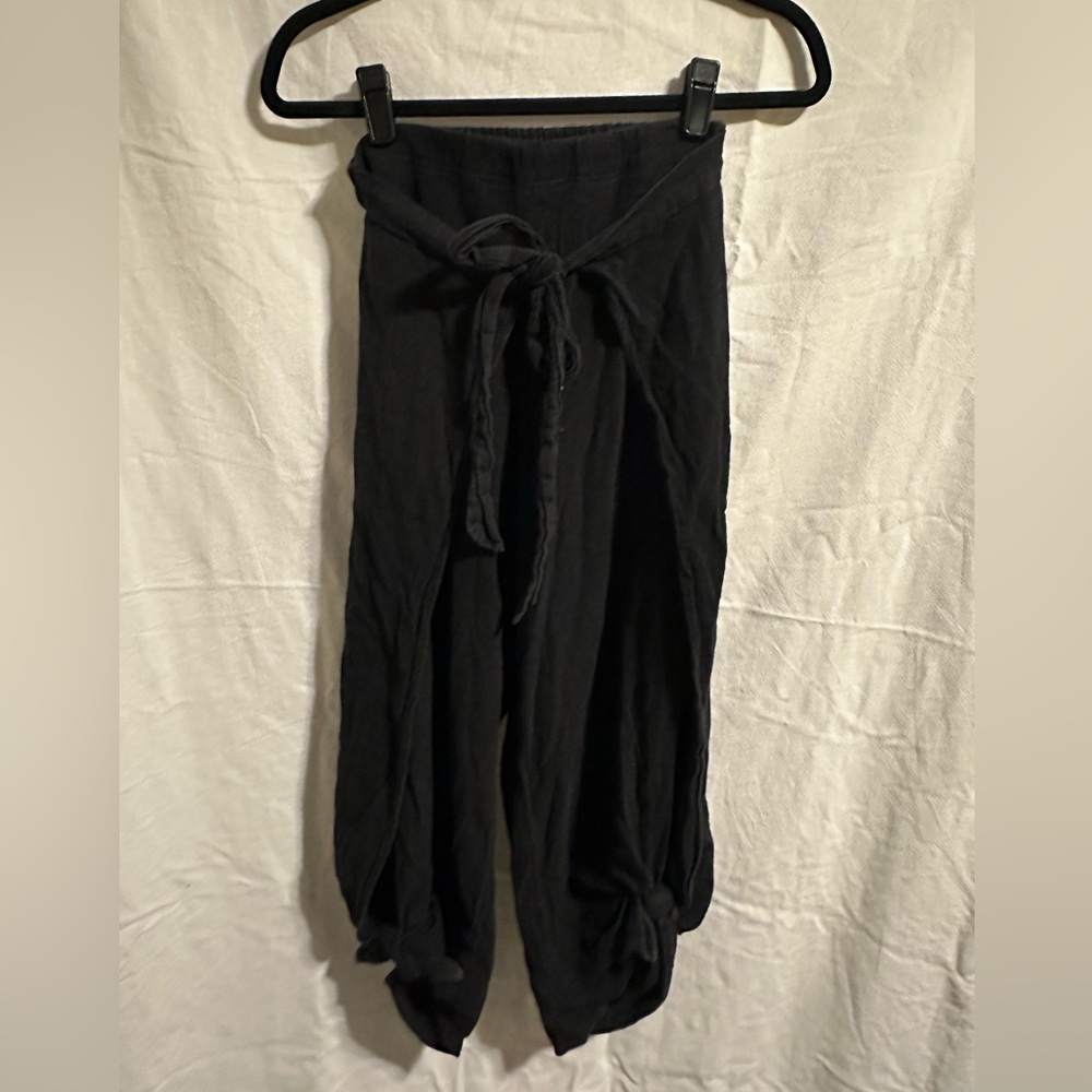 Kiamy Manta Casual Black Tie-Waist Wrap Pants Size M